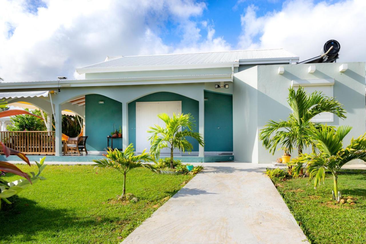 Villa L'Artist en bord de mer avec piscine privée Sainte-Rose Exterior foto